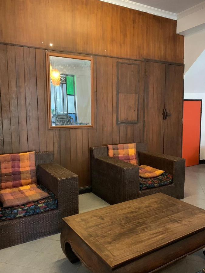 Revolution Hostel Chiang Mai Eksteriør billede
